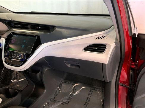 Used 2019 Chevrolet Bolt Premier w/ Infotainment Package image 16