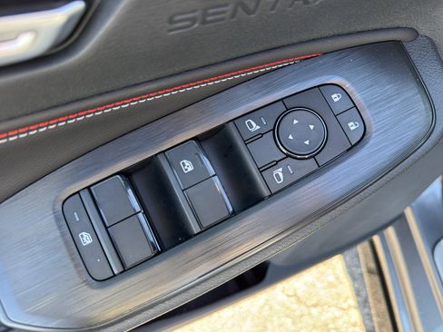 New 2026 Nissan Sentra SR image 12