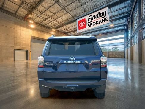 Used 2021 Toyota 4Runner SR5 AWD/4WD image 5