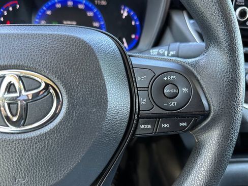 Used 2022 Toyota Corolla LE FWD image 26