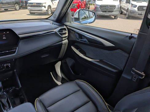 Used 2024 Chevrolet TrailBlazer ACTIV w/ Driver Confidence Package image 16