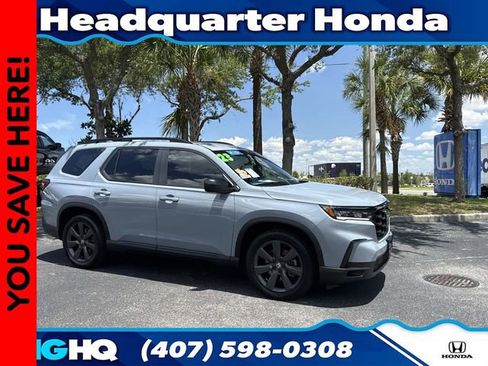 Certified 2023 Honda Pilot Sport image 1