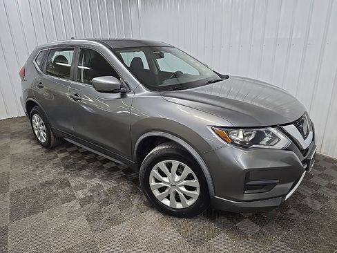 Used 2018 Nissan Rogue S AWD/4WD image 7