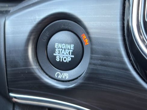 Used 2019 Jeep Grand Cherokee Limited AWD/4WD image 27
