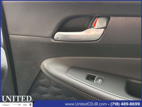 Used 2020 Hyundai Santa Fe SEL image 21