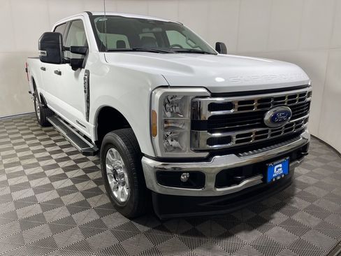 Used 2024 Ford F250 XLT w/ 360-Degree Camera Package image 2