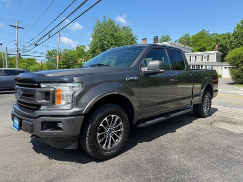 Used 2018 Ford F150 XLT w/ Equipment Group 302A Luxury AWD/4WD image 3