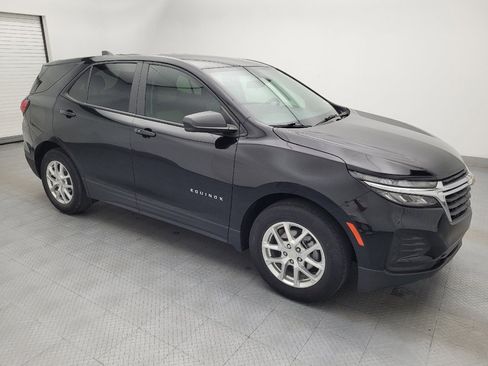 Used 2024 Chevrolet Equinox LS w/ LS Convenience Package FWD image 11