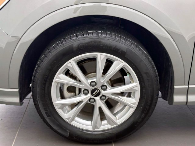Certified 2024 Audi Q3 2.0T Premium AWD/4WD image 8