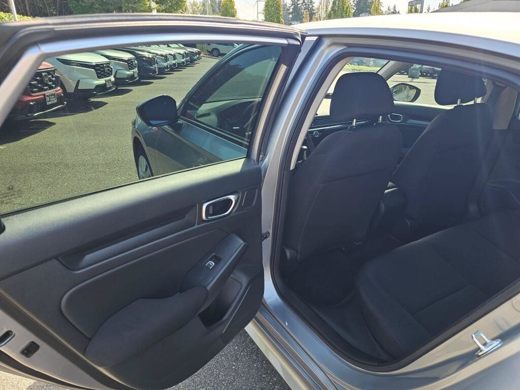 Used 2023 Honda Civic LX image 19
