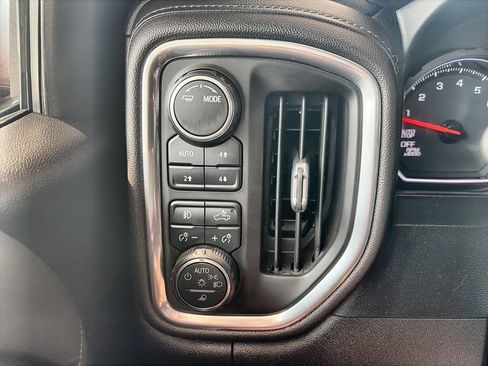 Certified 2022 Chevrolet Silverado 1500 RST AWD/4WD image 18