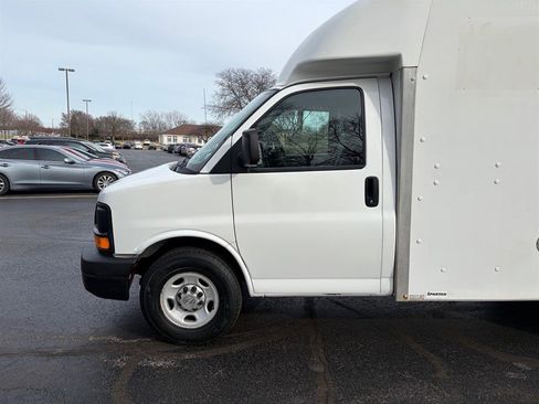 Used 2012 Chevrolet Express 3500 image 16