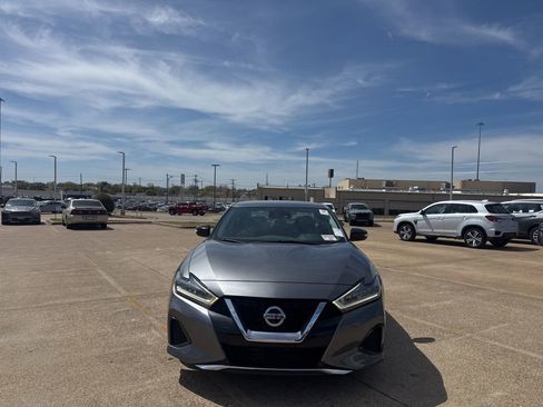Certified 2021 Nissan Maxima 3.5 SV w/ Floor Mat Group image 5