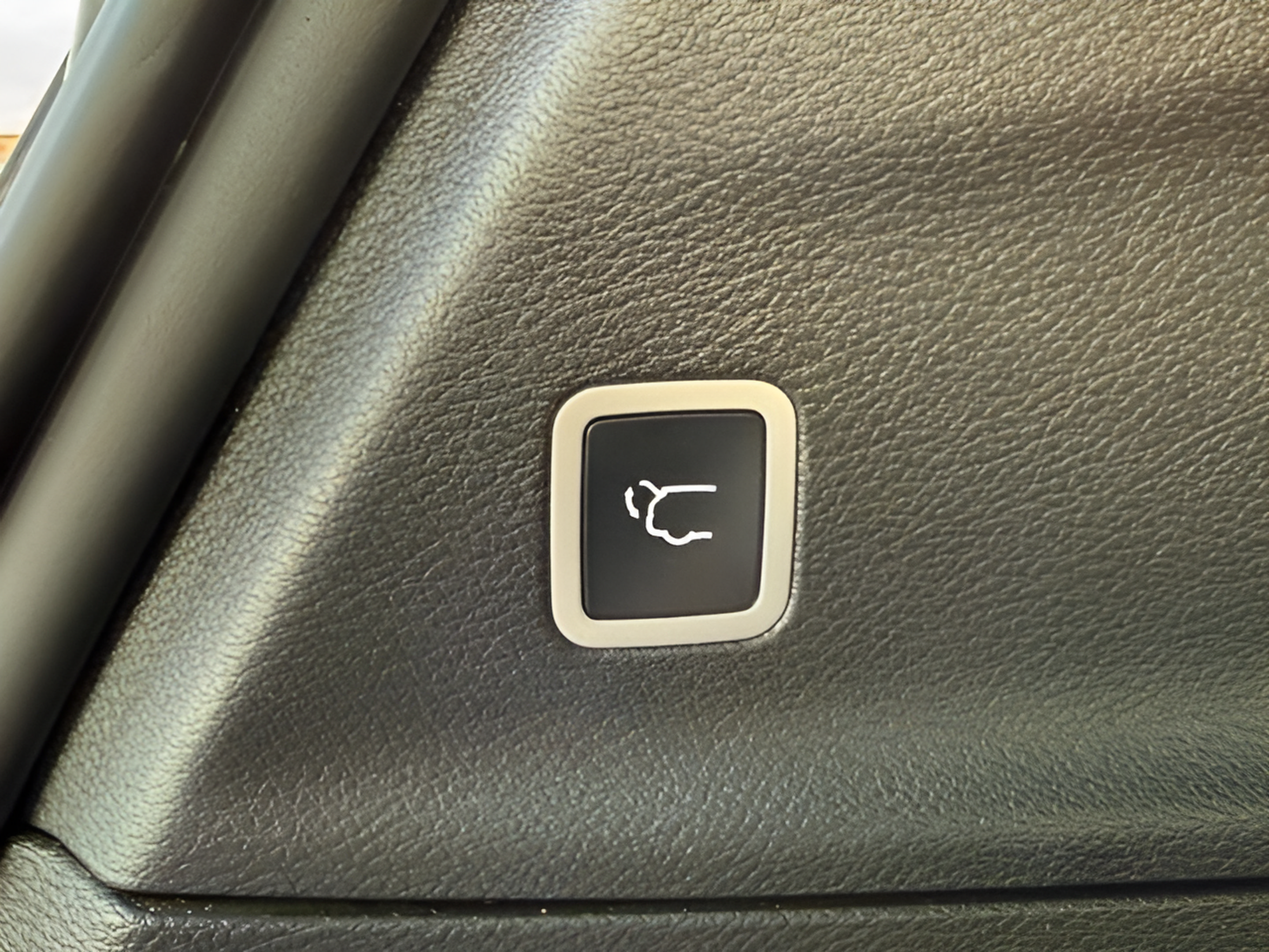Used 2019 Chrysler Pacifica Touring-L FWD image 19
