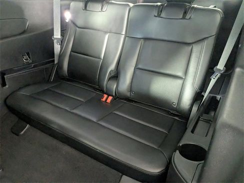 Used 2021 Ford Explorer XLT w/ Equipment Group 202A image 28