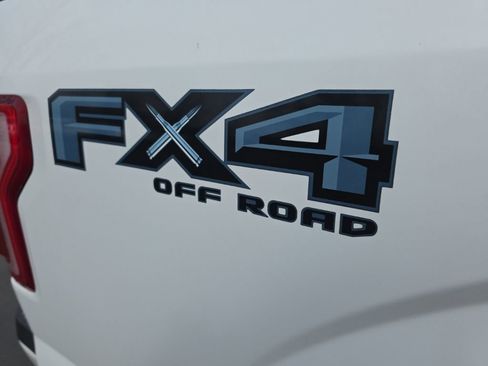 Used 2017 Ford F150 Lariat image 13