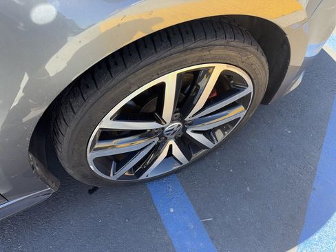 Used 2012 Volkswagen Jetta GLI image 28