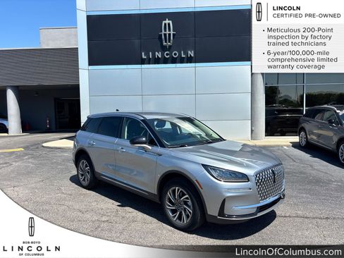 Certified 2023 Lincoln Corsair AWD w/ Rear Removable Package Tray image 1