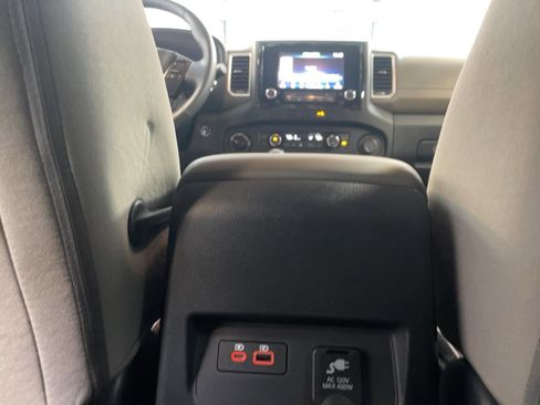 Used 2023 Nissan Frontier SV w/ Technology Package image 6