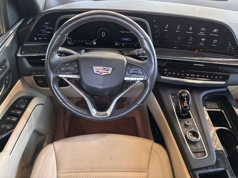 Certified 2021 Cadillac Escalade Premium Luxury w/ Driver Assist Tech Package image 30