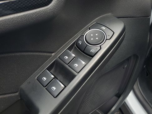 Used 2025 Ford Escape ST-Line image 15