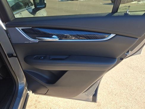 New 2025 Cadillac XT6 Premium Luxury w/ LPO, Floor Liner Package image 10
