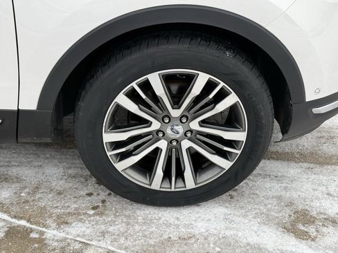 Used 2018 Ford Explorer Platinum image 13