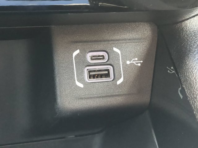 Used 2025 Jeep Compass Latitude w/ Altitude Special Edition AWD/4WD image 25