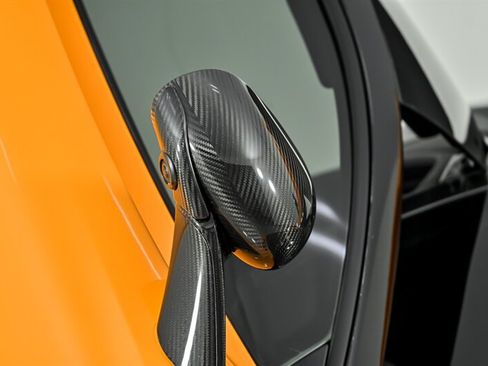 Used 2018 McLaren 720S Performance RWD image 5
