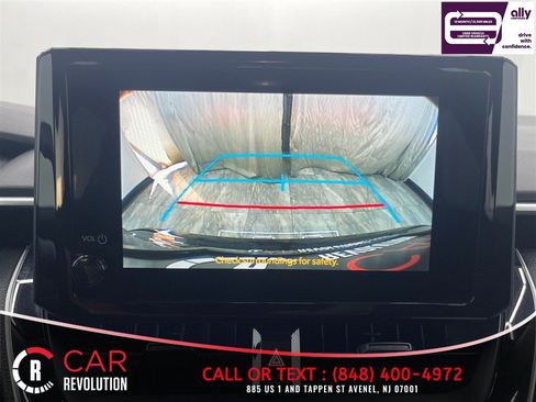 Used 2024 Toyota Corolla LE FWD image 17
