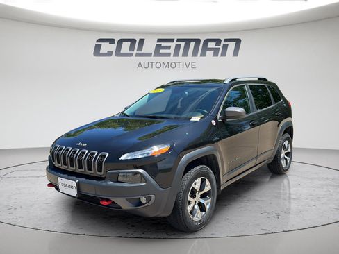 Used 2015 Jeep Cherokee Trailhawk w/ Comfort/Convenience Group AWD/4WD image 1