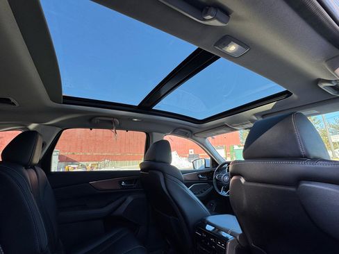 Used 2022 Acura MDX SH-AWD w/ Technology Package image 14