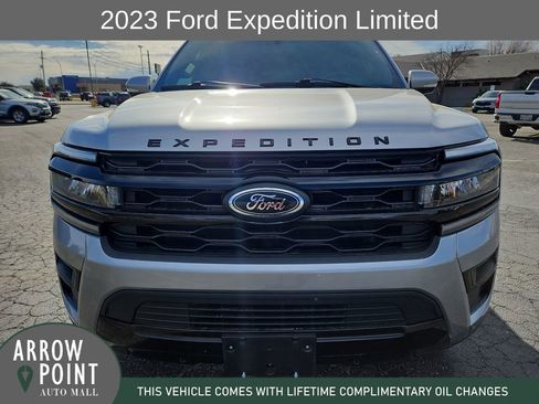 Used 2023 Ford Expedition Limited image 3