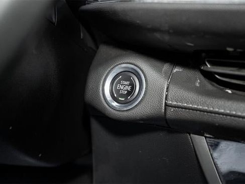 Used 2023 Buick Envision Essence image 28