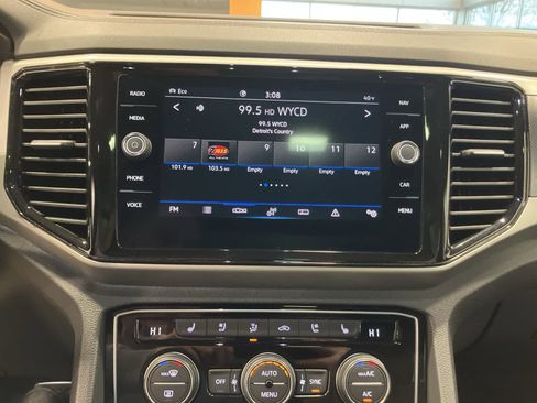 Used 2023 Volkswagen Atlas Cross Sport SEL Premium R-Line image 24