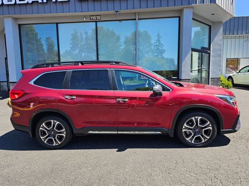 Used 2023 Subaru Ascent Touring AWD/4WD image 8