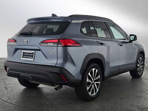 Used 2024 Toyota Corolla Cross XLE w/ Convenience Package image 6