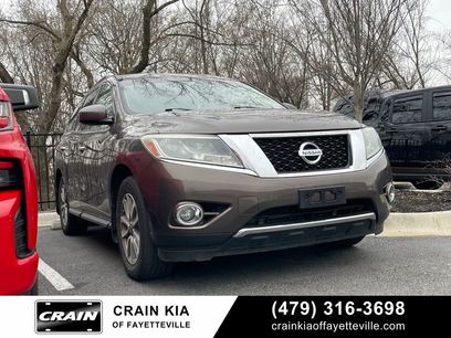 Used 2015 Nissan Pathfinder SV