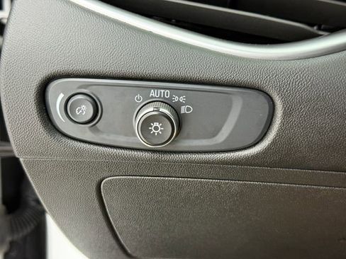 Used 2025 Chevrolet Malibu LT FWD image 10