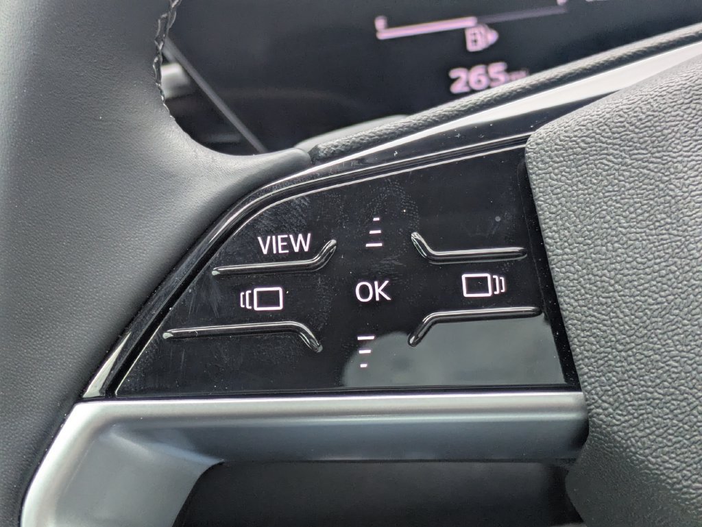 Used 2025 Audi Q5 Premium w/ Convenience Package AWD/4WD image 32