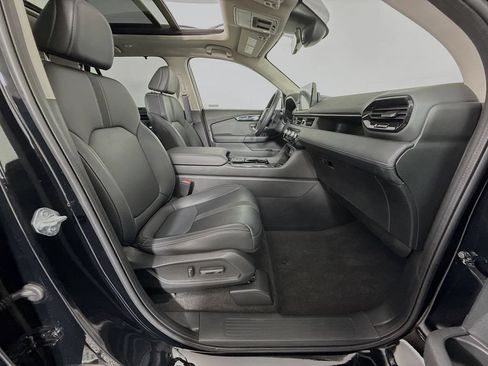 Used 2023 Honda Pilot Touring image 29