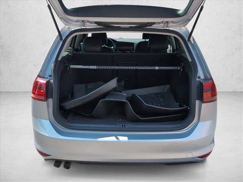 Used 2015 Volkswagen Golf TDI FWD image 6
