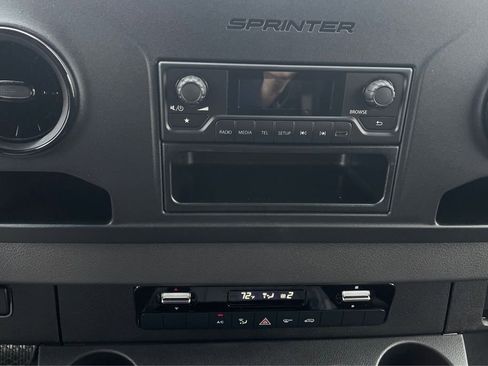 New 2025 Mercedes-Benz Sprinter 2500 image 10