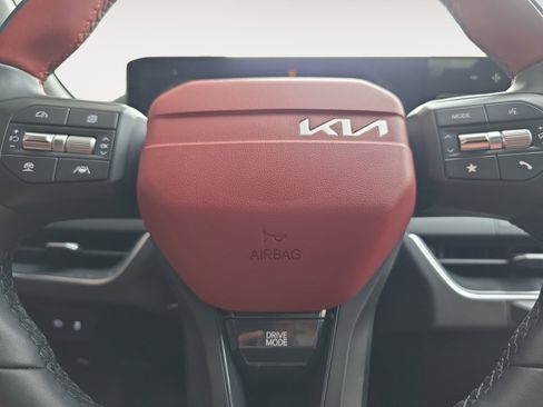 Certified 2025 Kia K4 GT-Line w/ GT-Line Premium Package image 11