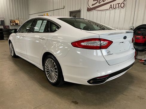 Used 2016 Ford Fusion Titanium FWD image 3