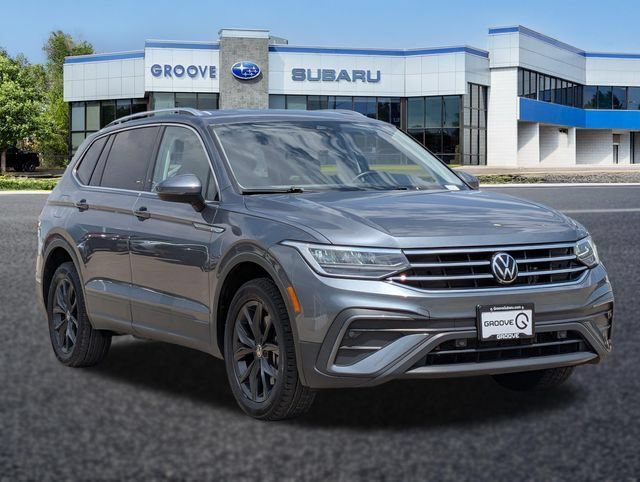 Used 2024 Volkswagen Tiguan SE AWD/4WD image 8