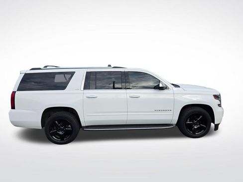 Used 2016 Chevrolet Suburban LTZ image 4
