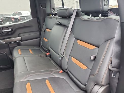 Used 2022 GMC Sierra 1500 AT4 w/ AT4 Preferred Package image 33