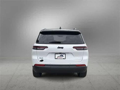 New 2025 Jeep Grand Cherokee L Limited image 7