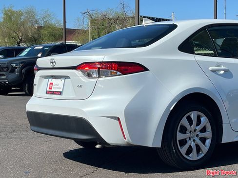 Certified 2025 Toyota Corolla LE FWD image 12